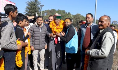 डाॅ• (कर्नल) धनी राम शांडिल ने दो दिवसीय भूरेश्वर महादेव मेला का किया शुभारंभ।