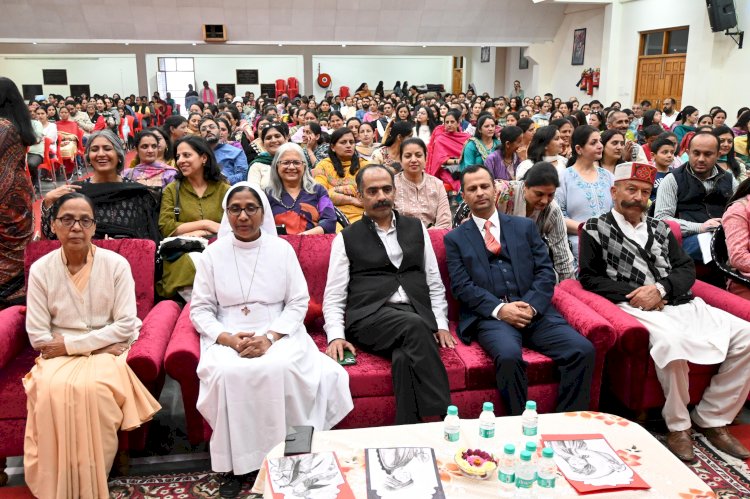 सेक्रेड हार्ट कॉन्वेंट स्कूल ढली में मनाया वार्षिक दिवस... बेहतर शिक्षा ही बेहतर भविष्य का आधार है - अनिरुद्ध सिंह