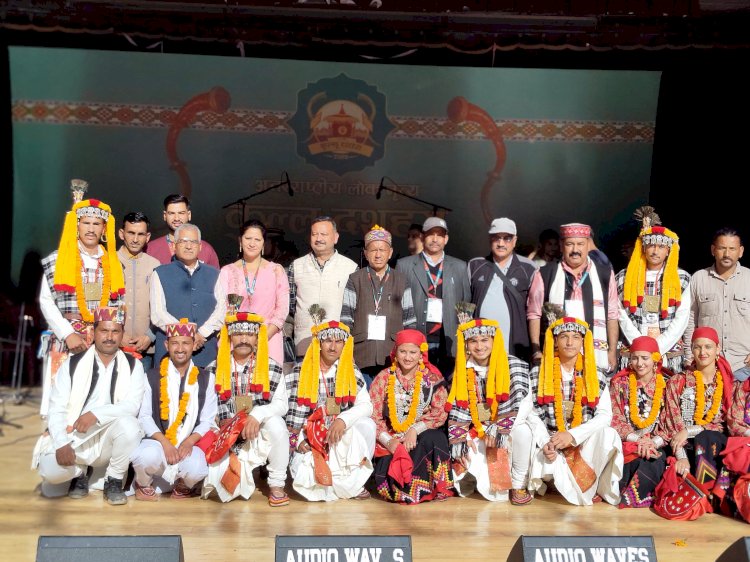 कुल्लू दशहरा उत्सव 2025 के अवसर पर लोक नृत्य प्रतियोगिता का आयोजन