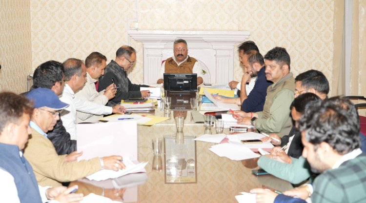 शिक्षा मंत्री ने जुब्बल-कोटखाई क्षेत्र में विकासात्मक कार्यों की समीक्षा की