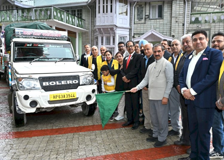 मुख्यमंत्री ने हरी झंडी दिखाकर आपदा प्रभावित क्षेत्रों के लिए राहत सामग्री रवाना की