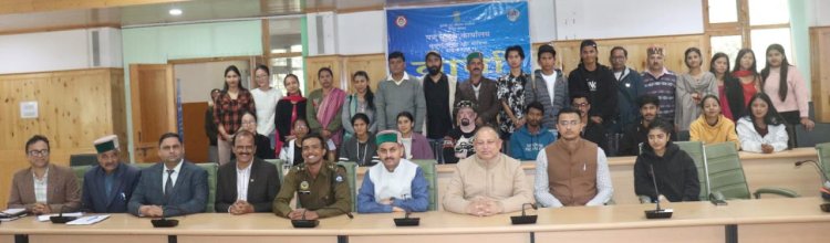 प्रशासन और मीडिया के बीच सहज संवाद का सेतु हैं वार्ता जैसे कार्यक्रम: उपायुक्त