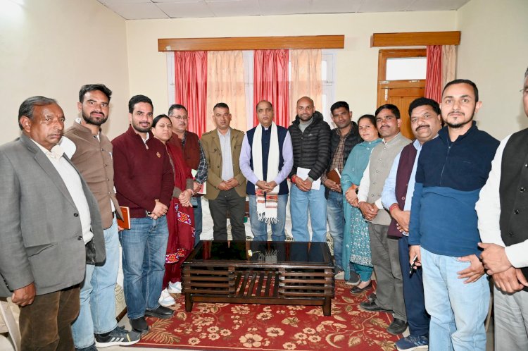 48 घंटे में ही मुख्यमंत्री भूले स्वo वीरभद्र सिंह का सबक, 28 स्कूलों को लगाया ताला : जयराम ठाकुर