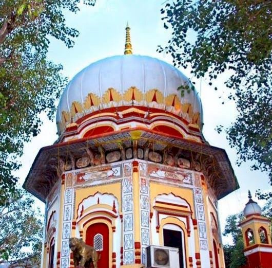 त्रिलोकपुर मंदिर ट्रस्ट में सियासी इशारे पर गरीब कन्याओं की शादी में मदद की योजना पुनः लागू करने की कवायद: एसडीएम कीअध्यक्षता में बनी कमेटी को सोंपनी है रिपोर्ट..