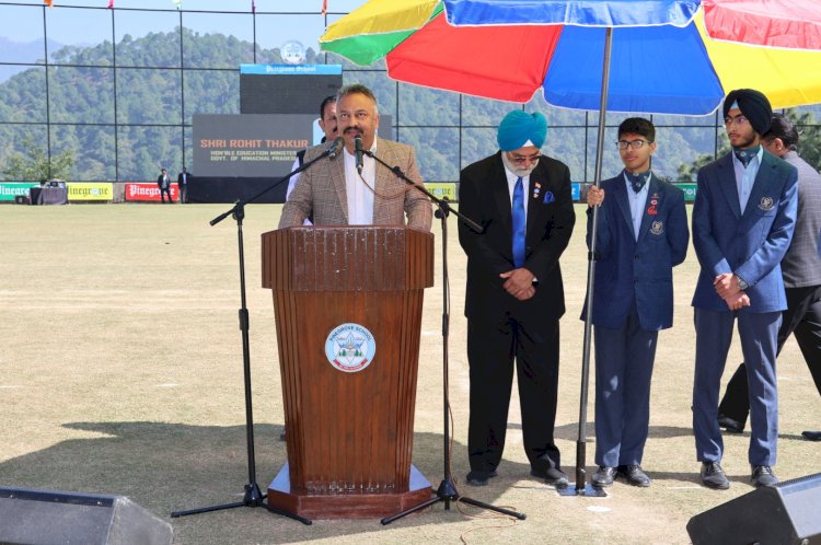 आगामी शैक्षणिक सत्र से प्रथम चरण में 100 स्कूलों को सीबीएसई पाठ्यक्रम पर  किया जाएगा संचालित - रोहित ठाकुर