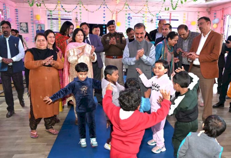 मुख्यमंत्री ने टूटीकंडी बाल आश्रम में बच्चों के साथ मनाई दिवाली.. राज्य भर के बाल आश्रमों में रहने वाले बच्चों के लिए होगा खेल दिवस का आयोजन