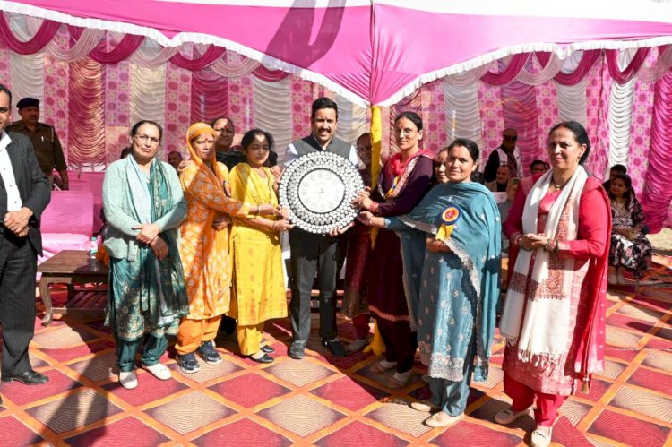 केंद्र से मिली 4500 करोड़ की वित्तीय सहायता : नवंबर माह में 1500 किलोमीटर सड़कों का जाल बिछेगा प्रदेश में... विक्रमादित्य