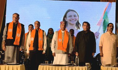 हिमाचल में झूठ बोने वाली एक्सप्रेस ट्रेन चल रही है : जयराम