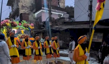 नाहन में पंज प्यारों की अगुवाई में निकला भव्य नगर कीर्तन