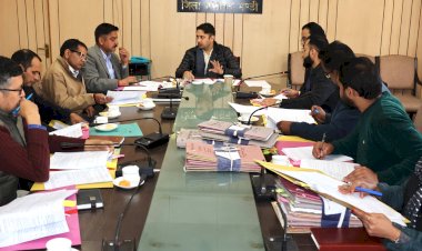 जिले में राष्ट्रीय खाद्य सुरक्षा अधिनियम के तहत लाभार्थियों के चयन को तेज़ करने के निर्देश