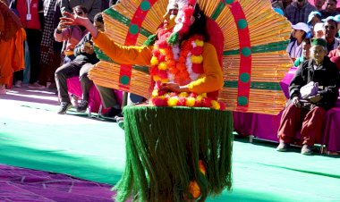 राजस्व मंत्री ने किन्नौर जिला के रिकांग पिओ में आयोजित जिला स्तरीय बाल दिवस कार्यक्रम में बतौर मुख्य अतिथि शिरकत की