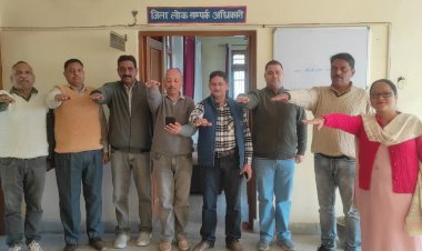 जिले भर में अधिकारियों, कर्मचारियों और विद्यार्थियों ने ली नशे का विरोध करने की शपथ