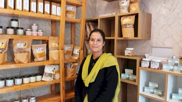 महिला सशक्तिकरण और स्वावलंबन की नई पहचान बनतीं हिम ईरा शाॅप्स