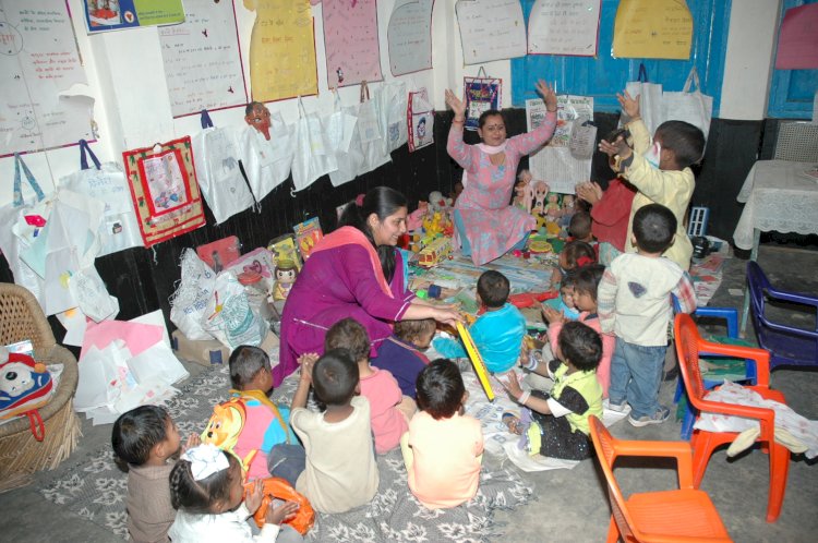 हिमाचल में 18,925 आंगनवाड़ी केंद्र पूरी कर रहे नौनिहालों की पोषण आवश्यकताएं