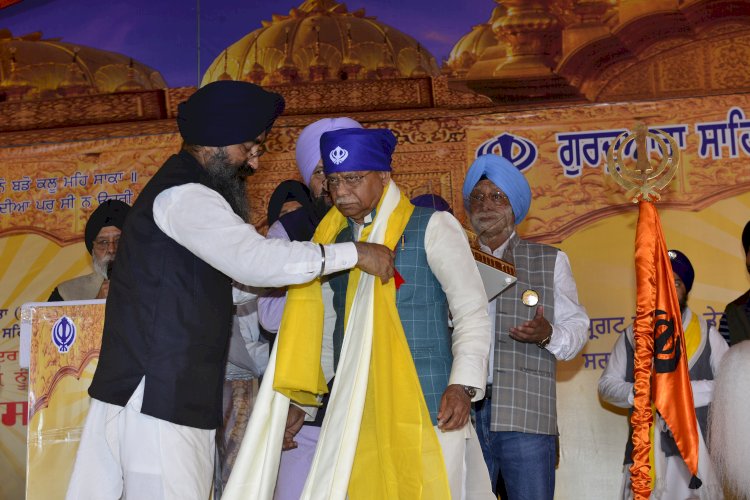 श्री गुरु तेग बहादुर जी के 350वें शहीदी दिवस पर राज्यपाल ने श्रद्धांजलि अर्पित की शिमला में राज्य स्तरीय समारोह में शामिल हुए.....