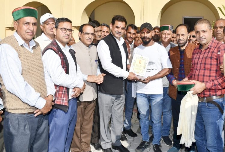 भारतीय सेना देश का गौरव - संजय अवस्थी