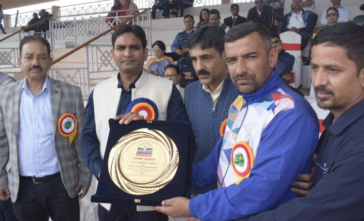 उपायुक्त हेमराज बैरवा ने किया 40वीं राज्य स्तरीय अंडर-14 एथलेटिक्स प्रतियोगिता का शुभारंभ