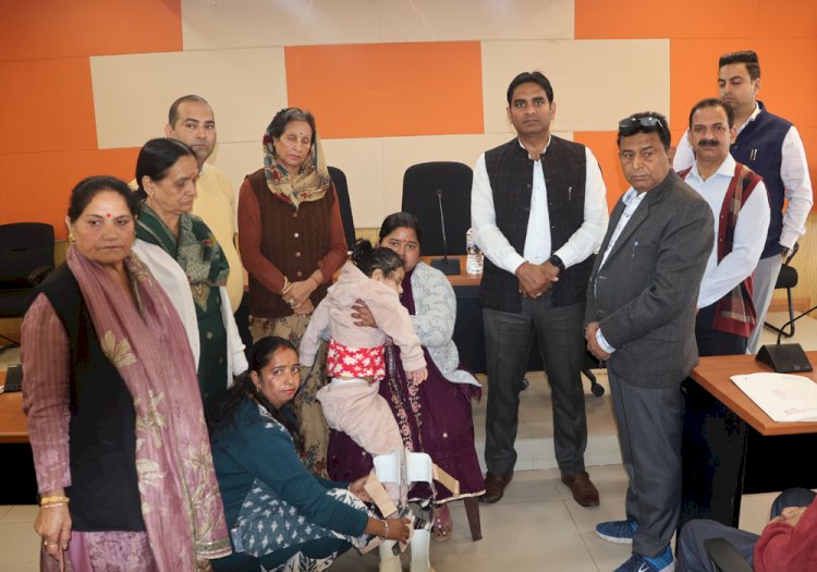 गरीबों, असहायों और जरूरतमंदों की सेवा ही रेडक्रॉस का मुख्य उद्देश्य: हेमराज बैरवा