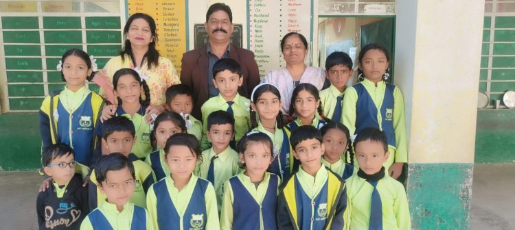 नाहन: शिक्षा उपनिदेशक ने गागल-शिकोर स्कूलों  का औचक निरीक्षण किया...