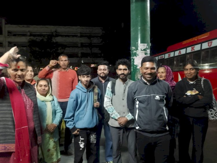 नाहन : नही चल रही टाइम पर,एच आरटीसी खिलाफ भड़की महिला जनवादी समति, नारेबाजी.....