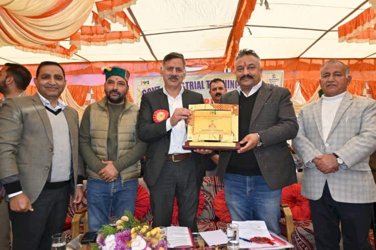 तकनीकी शिक्षा मंत्री एवं शिक्षा मंत्री ने किया आजीविका केंद्र जुब्बल का लोकार्पण