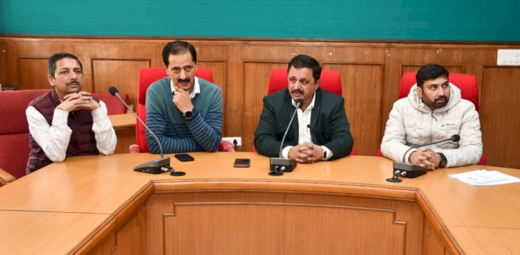 उपायुक्त ने शांति निकेतन चिल्ड्रन होम सुबाथू के बच्चों को बेहतर प्रदर्शन के लिए किया सम्मानित