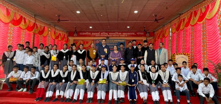 विद्यार्थियों के उज्ज्वल भविष्य हेतु हर संभव सहायता प्रदान करने के लिए सरकार प्रतिबद्ध: मलेन्द्र राजन