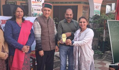 नाहन: कैंट हाई स्कूल में, एड्स को लेकर किया जागरूक, मुख्य अध्यापिका सीमा वर्मा ने की अध्यक्षता..