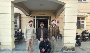 नाहन: मोटर साइकिल के टूल बॉक्स से पकड़ी 100 नशीली टैबलेट्स