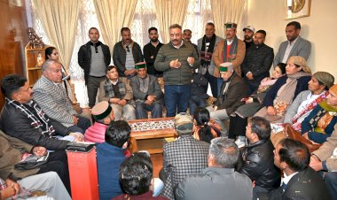 नावर क्षेत्र के प्रतिनिधिमंडल ने शिक्षा मंत्री से भेंट की