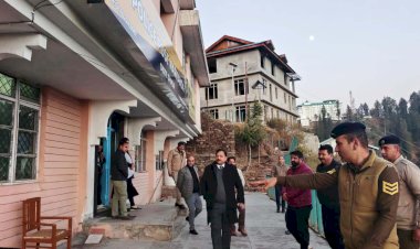 पटवारियों को तुरंत देनी होगी ज्वलंत मुद्दों की सूचना - उपायुक्त