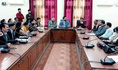 ऊना में ‘एंटी-चिट्टा अभियान’ तेज़, डीसी–एसपी ने ली बैठक, संवेदनशील पंचायतों में नशा निवारण समितियों को तुरंत सक्रिय होने निर्देश