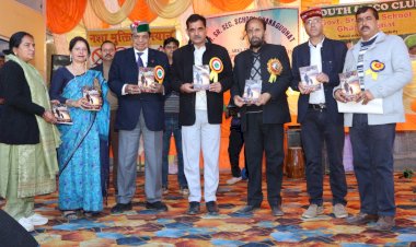 शिक्षा का सही उद्देश्य युवाओं को उत्तरदायी बनाना - डॉ. शांडिल