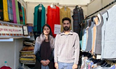 मां का सपना, भाई बहन ने बना लिया अपना पारम्परिक वस्त्र तैयार कर रहा कुल्लू के कलहेली संधु स्वयं सहायता समूह