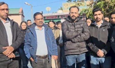 नाहन : रेजिडेंट डॉक्टर्स  हड़ताल पर,अस्पतालों में हड़ताल से स्वास्थ्य सेवाएं प्रभावित,