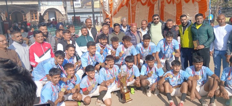 नाहन में राज्य स्तरीय फुटबॉल प्रतियोगिता का हुआ समापन, ऊना बनी चैंपियन