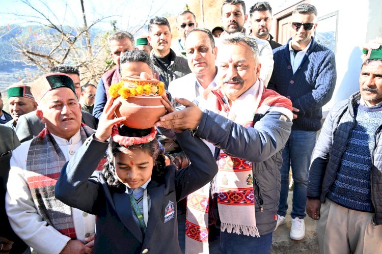 शिक्षा मंत्री ने 1.40 करोड़ से निर्मित बघाल स्कूल के भवन का किया लोकार्पण