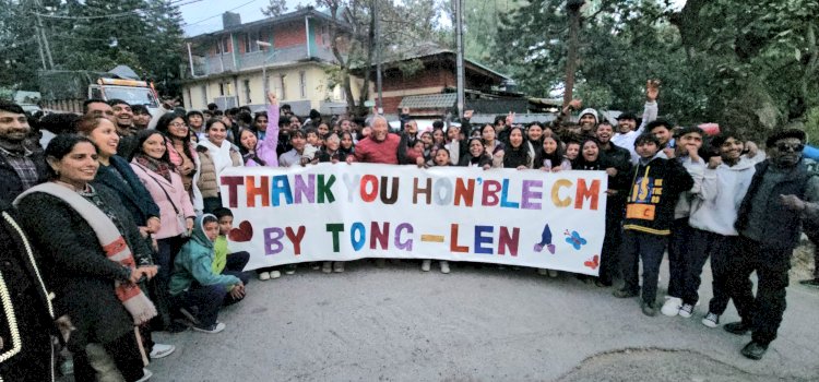 झुग्गी-झोंपड़ी में रहने वाले टोंग लेन स्कूल के बच्चों का सपना हुआ साकार क्रिकेट मैच देखने पहुंचे बच्चों ने एक स्वर में कहा थैंक्स सुक्खु जी