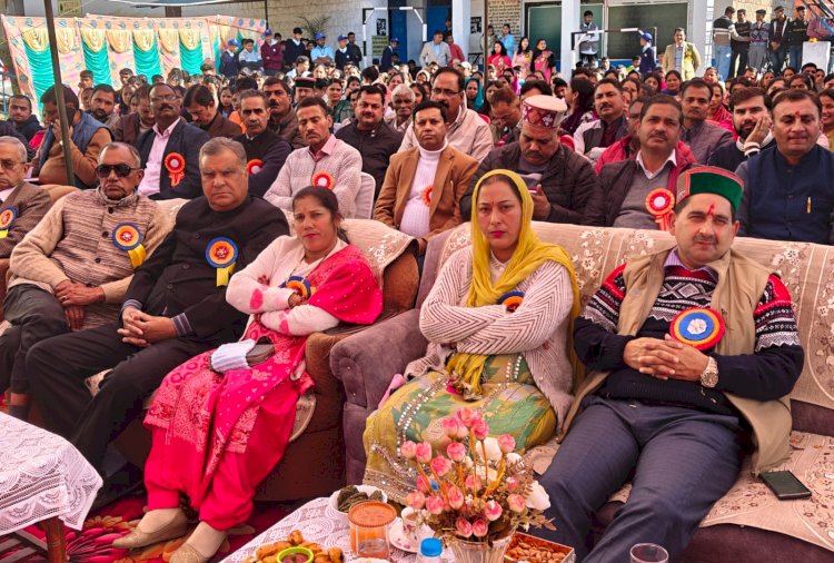 एस डी एम संकल्प गौतम ने किया बच्चों की स्वास्थ्य जांच शिविर का निरीक्षण