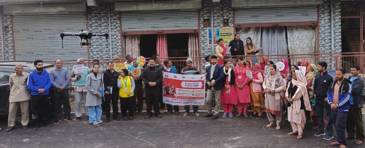 गांव कोट में निक्षय शिविर का आयोजन, ड्रोन से चलाया टीबी जागरूकता अभियान