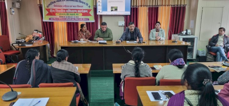 मंडी सदर परियोजना में पोषण भी पढ़ाई भी के तहत आंगनबाड़ी कार्यकर्ताओं का प्रशिक्षण शुरू