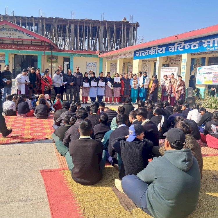 वृत लोहारा में किशोरी मेला आयोजित, छात्राओं को स्वास्थ्य, कानून और नशा मुक्ति पर किया जागरूक