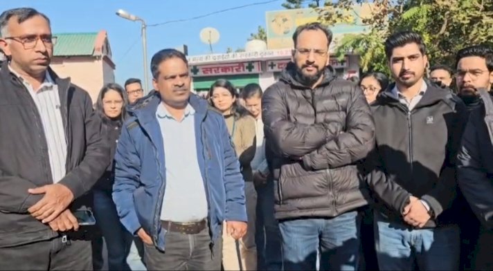 रेजिडेंट डॉक्टर्स  हड़ताल पर,अस्पतालों में हड़ताल से स्वास्थ्य सेवाएं प्रभावित,