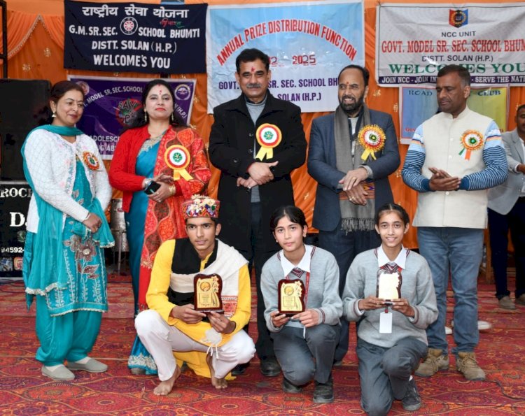 छात्रों को आदर्श नागरिक बनाने में शिक्षा व परम्पराओं का ज्ञान महत्वपूर्ण - संजय अवस्थी