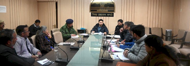 बिना लाइसेंस तेजाब का भंडारण और बिक्री अवैधः अपूर्व देवगन