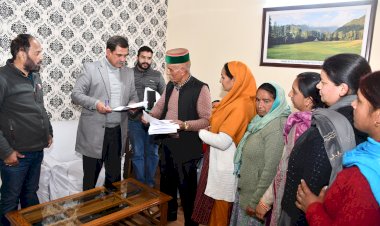 जनता तक विकास के लाभ पहुंचाने के लिए योजनाओं को समय पर पूर्ण किया जाना आवश्यक- संजय अवस्थी