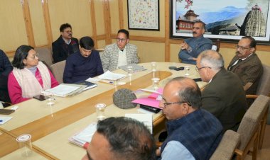 शाहपुर क्षेत्र के विकास कार्यों को लेकर समीक्षा बैठक आयोजित