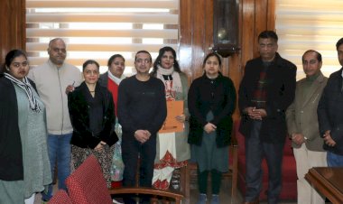 नाहन : राष्ट्रीय बचत सलाहकार बोर्ड के उपाध्यक्ष प्रकाश करार की अध्यक्षता में बैठक आयोजित