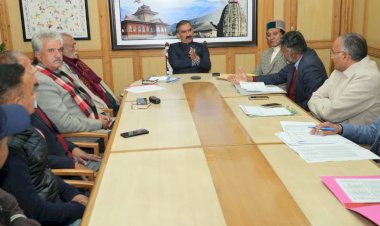 प्रगतिशील बागवानों के साथ मुख्यमंत्री ने की बैठक