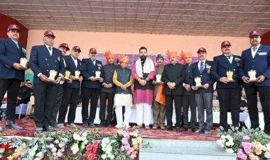 पूर्व सैनिकों का अनुशासन, नेतृत्व क्षमता और सेवाभाव समाज के लिए आदर्श: राज्यपाल